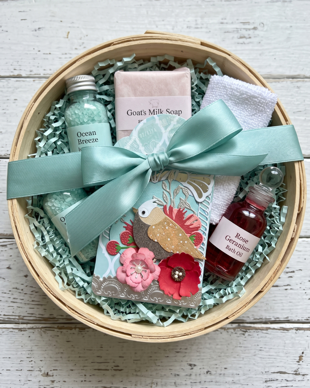 Handmade mini card by Del Cards NZ acompanying a hamper.